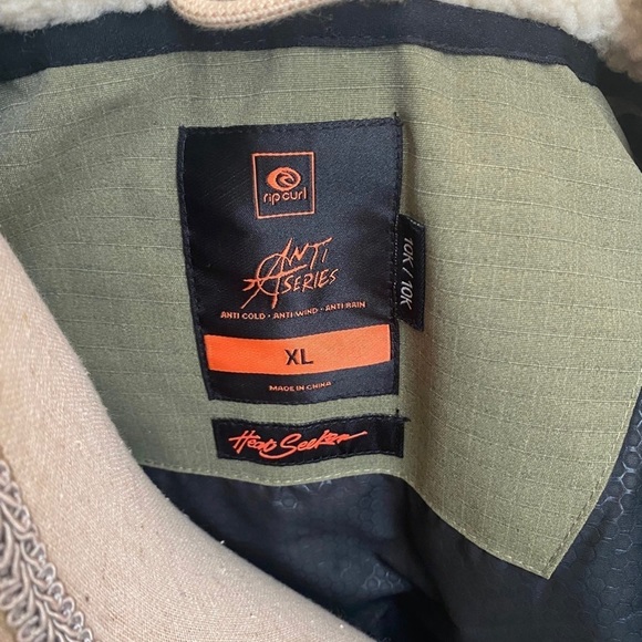 Green Utility  Rip Curl Jacket - Picture 9 of 11